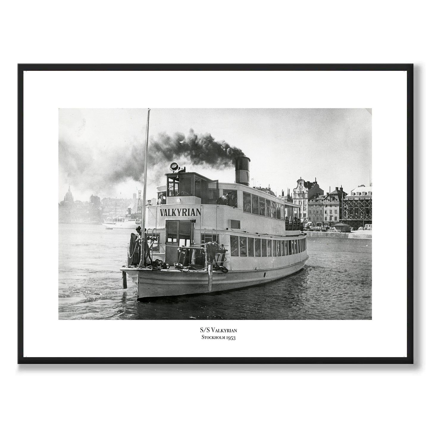 Poster med skärgårdsbåten Valkyrian