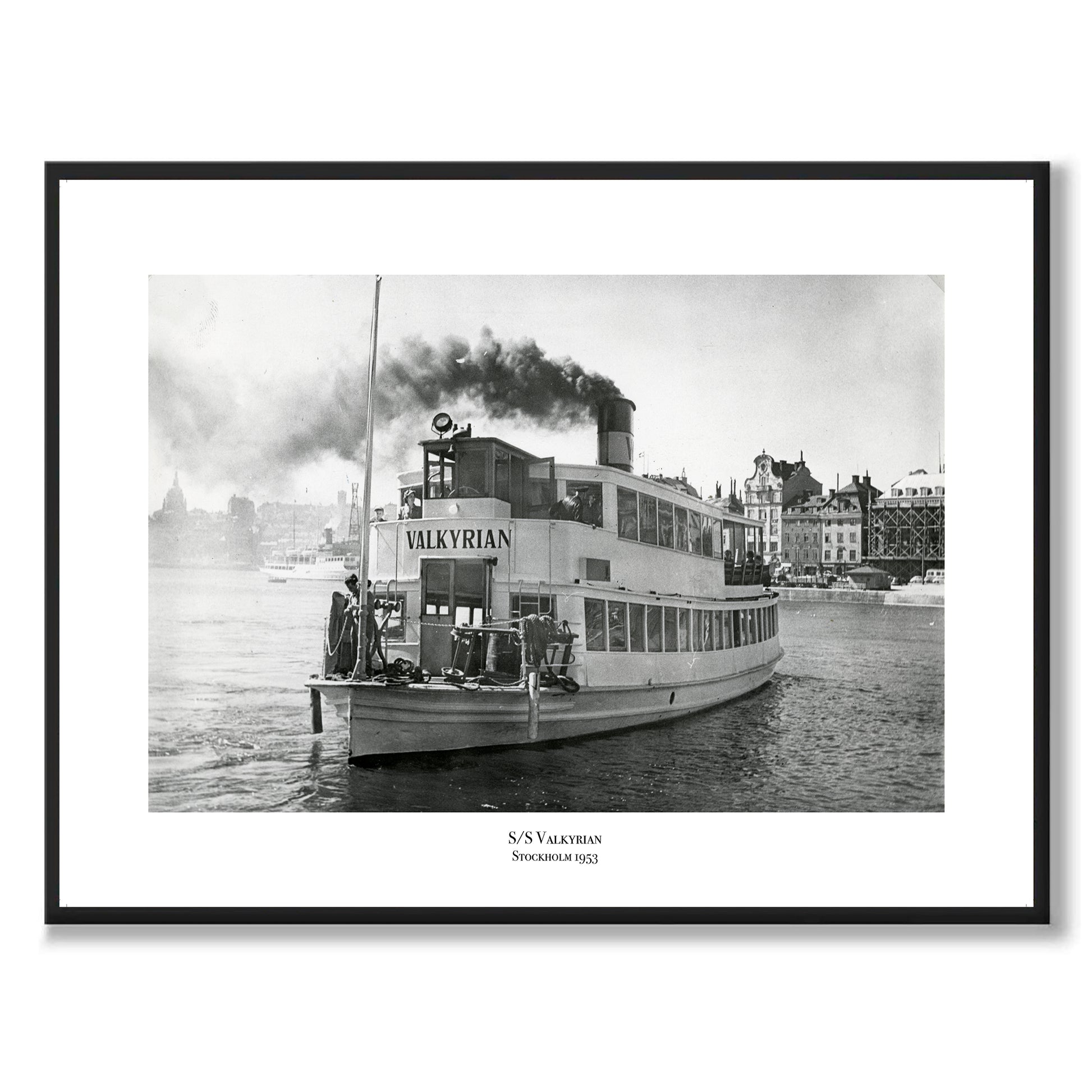 Poster med skärgårdsbåten Valkyrian