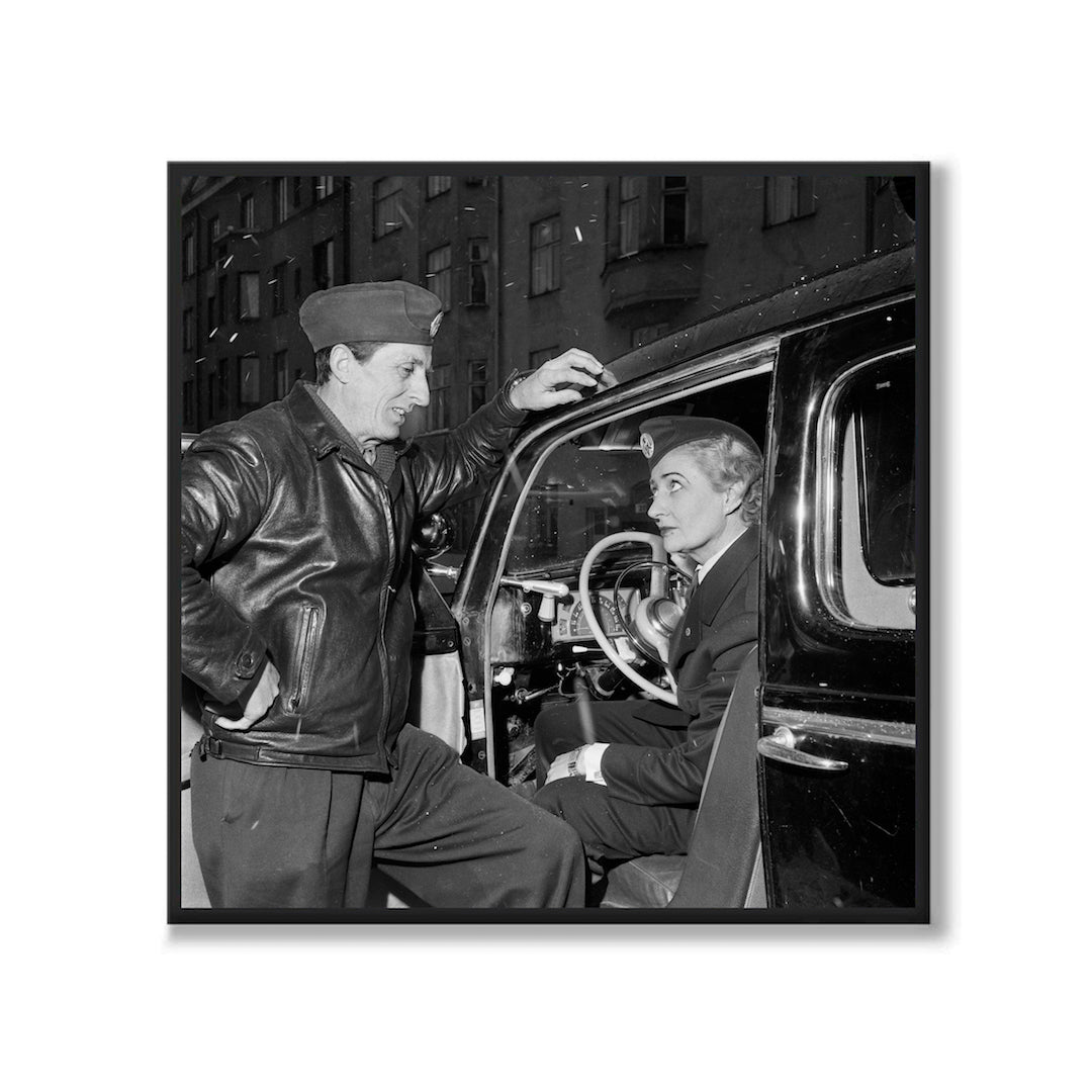 Poster fotografi första kvinnliga taxichauffören Stockholm