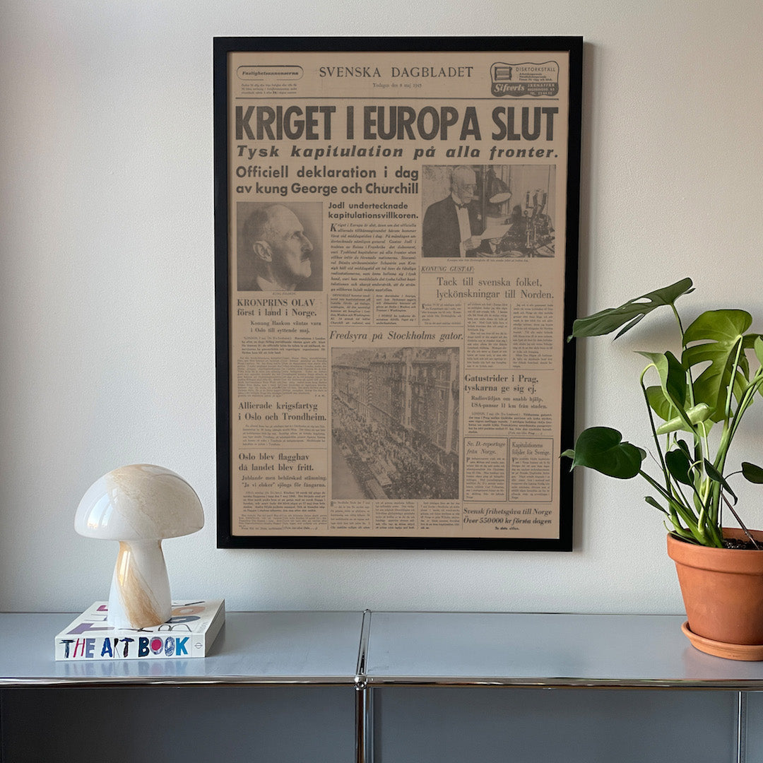 Poster andra världskriget slut 1945 fredsyra stockholm